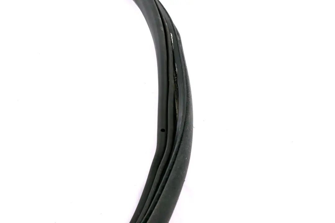 E64N LCI Door Weatherstrip Strip Seal Gasket Right O/S Grey to BMW 6 Series E64 with Part number 7153458 BMW 6 Series E64 E64N LCI Door Weatherstrip Strip Seal Gasket Right O/S Grey - SKU 7153458 - Part number 7153458