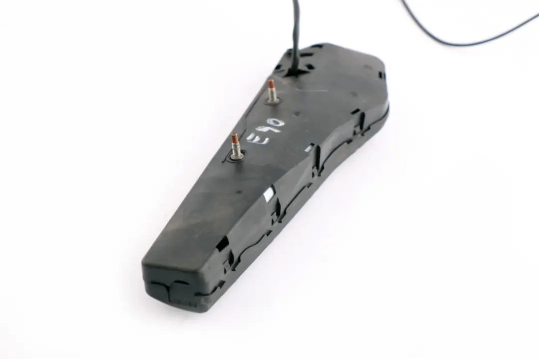 Module BMW E90 E91 Front Right O/S Seat Side Unit Black to Air with Part number 7153620 Air Module BMW E90 E91 Front Right O/S Seat Side Unit Black - SKU 7153620 - Part number 7153620