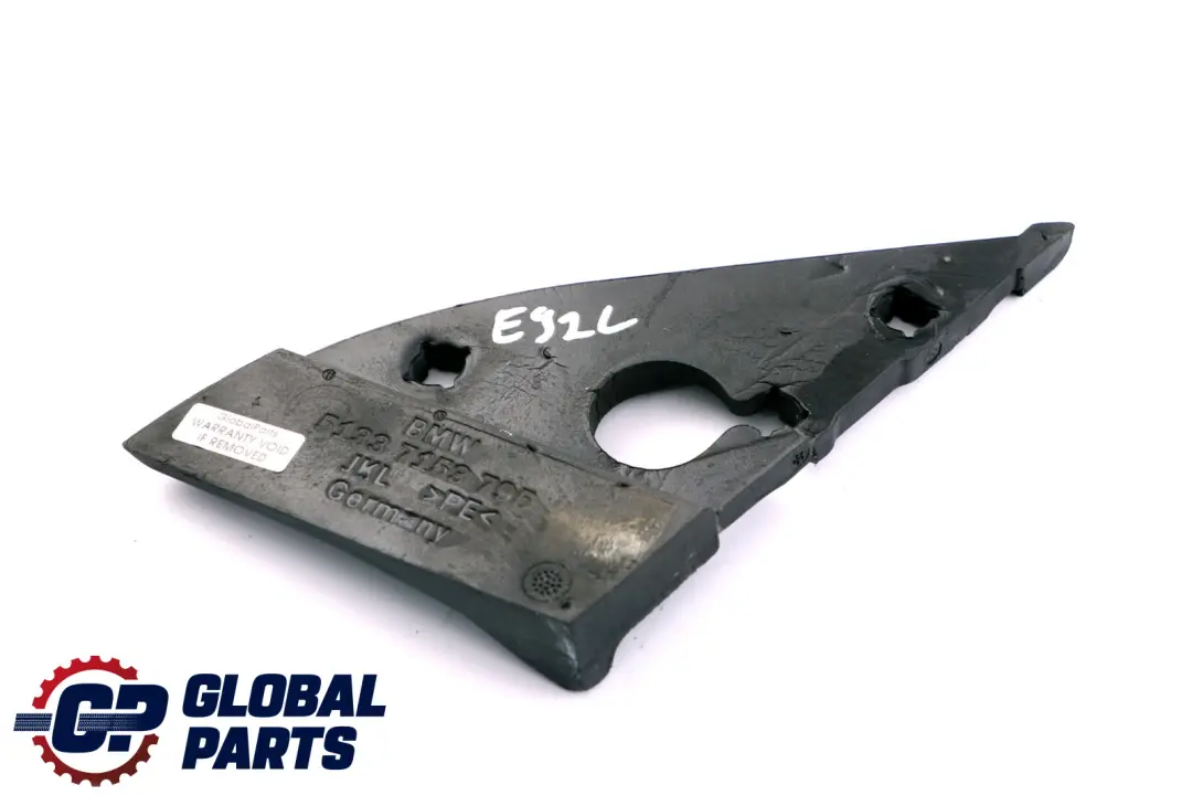 Seal Outer Left Mirror Triangle pour BMW E92 E92N E93 LCI M3 LCI à propos du numéro de pièce 51337153795 BMW E92 E92N E93 LCI M3 LCI Seal Outer Left Mirror Triangle - SKU 7153795 - Numéro de pièce 51337153795