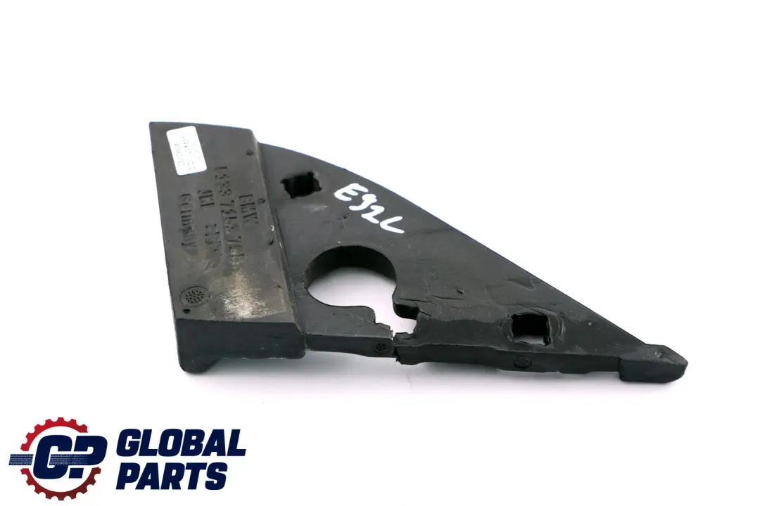 Seal Outer Left Mirror Triangle pour BMW E92 E92N E93 LCI M3 LCI à propos du numéro de pièce 51337153795 BMW E92 E92N E93 LCI M3 LCI Seal Outer Left Mirror Triangle - SKU 7153795 - Numéro de pièce 51337153795