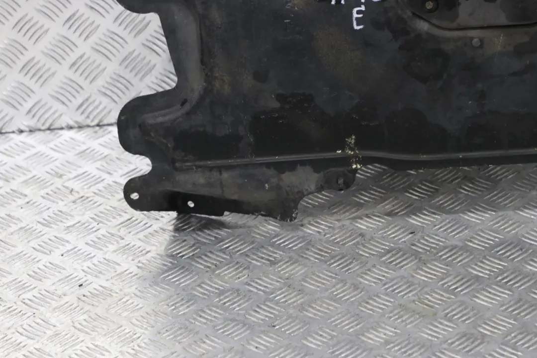 Unterbodenverkleidung Mitte Diesel 5175 für BMW 5 er E60 E61 9 mit Teilenummer 7154147 BMW 5 er E60 E61 9 Unterbodenverkleidung Mitte Diesel 5175 - SKU 7154147-10 - Teilenummer 7154147