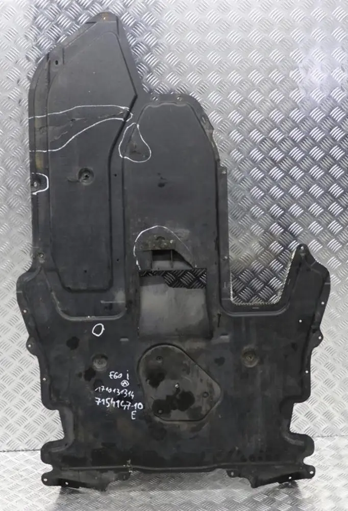 Underfloor Coating Centre Chassis Cover to BMW 5 Series E60 E61 10 with Part number 7154147 BMW 5 Series E60 E61 10 Underfloor Coating Centre Chassis Cover - SKU 7154147-10 - Part number 7154147