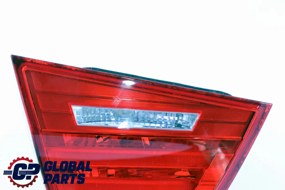 Luz Trasera En Tapa Maletero Izquierda para BMW E90N LCI con número de pieza 7289427 BMW E90N LCI Luz Trasera En Tapa Maletero Izquierda - SKU 7154155 - Número de pieza 7289427