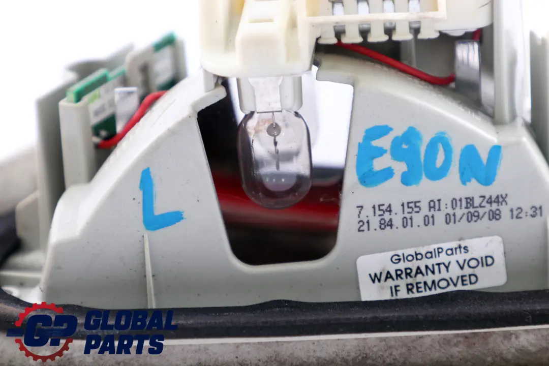 BMW E90 LCI Lampa Bagażnika Lewa Lewy Tył - SKU 7154155 - Numer Części 7289427