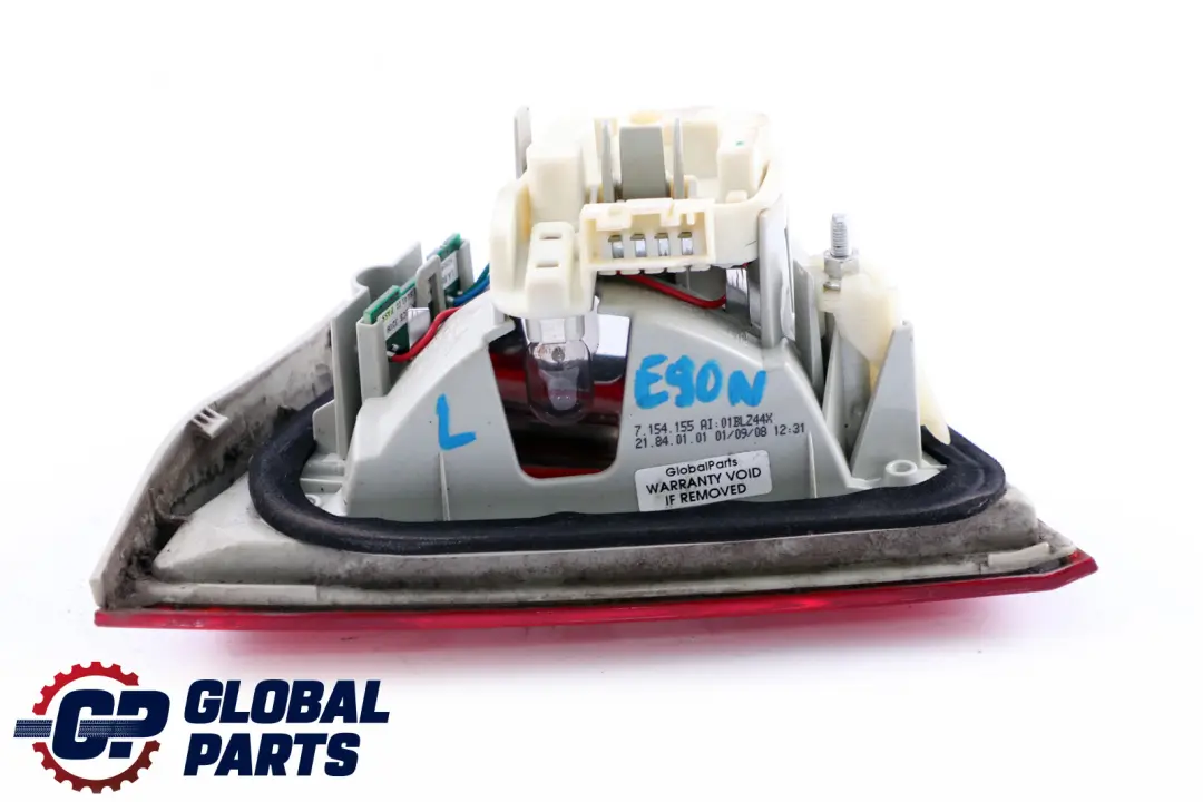 BMW E90N LCI Luz Trasera En Tapa Maletero Izquierda - SKU 7154155 - Número de pieza 7289427