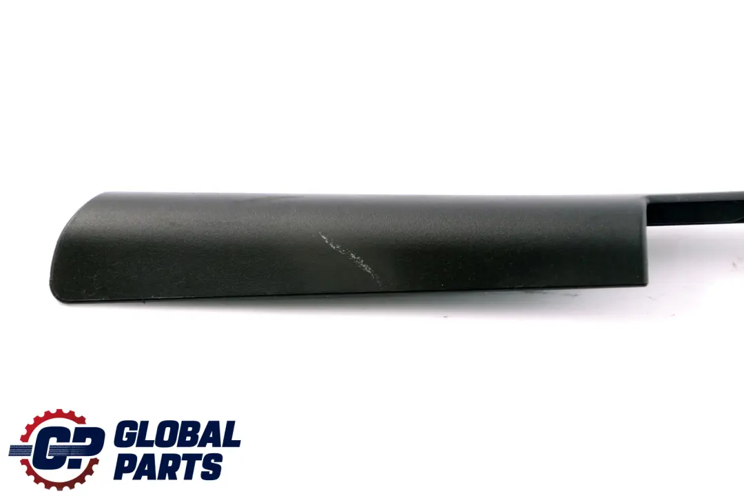 Copertura Posteriore Destra Nero 5434 per Mini Cooper R52 con numero di parte 7154512 Mini Cooper R52 Copertura Posteriore Destra Nero 5434 - SKU 7154512 - Numero di parte 7154512