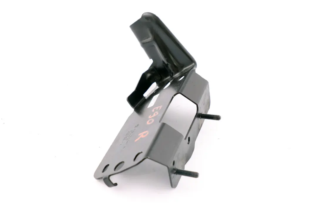 Oil Holder BMW E82 E88 E90 E91 E92 E93 Bracket Carrier to with Part number 7154546 Oil Holder BMW E82 E88 E90 E91 E92 E93 Bracket Carrier - SKU 7154546 - Part number 7154546