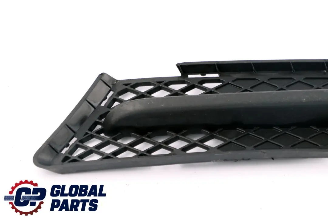 Atrapa Kratka Zderzaka Przód Lewo do BMW E90 E91 o numerze 7154551 BMW E90 E91 Atrapa Kratka Zderzaka Przód Lewo - SKU 7154551 - Numer Części 7154551