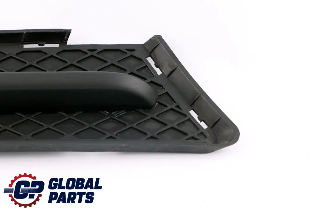 Grille De Pare-Chocs Avant Inférieure Fermée Droite pour BMW E90 E91 à propos du numéro de pièce 7154554 BMW E90 E91 Grille De Pare-Chocs Avant Inférieure Fermée Droite - SKU 7154554 - Numéro de pièce 7154554