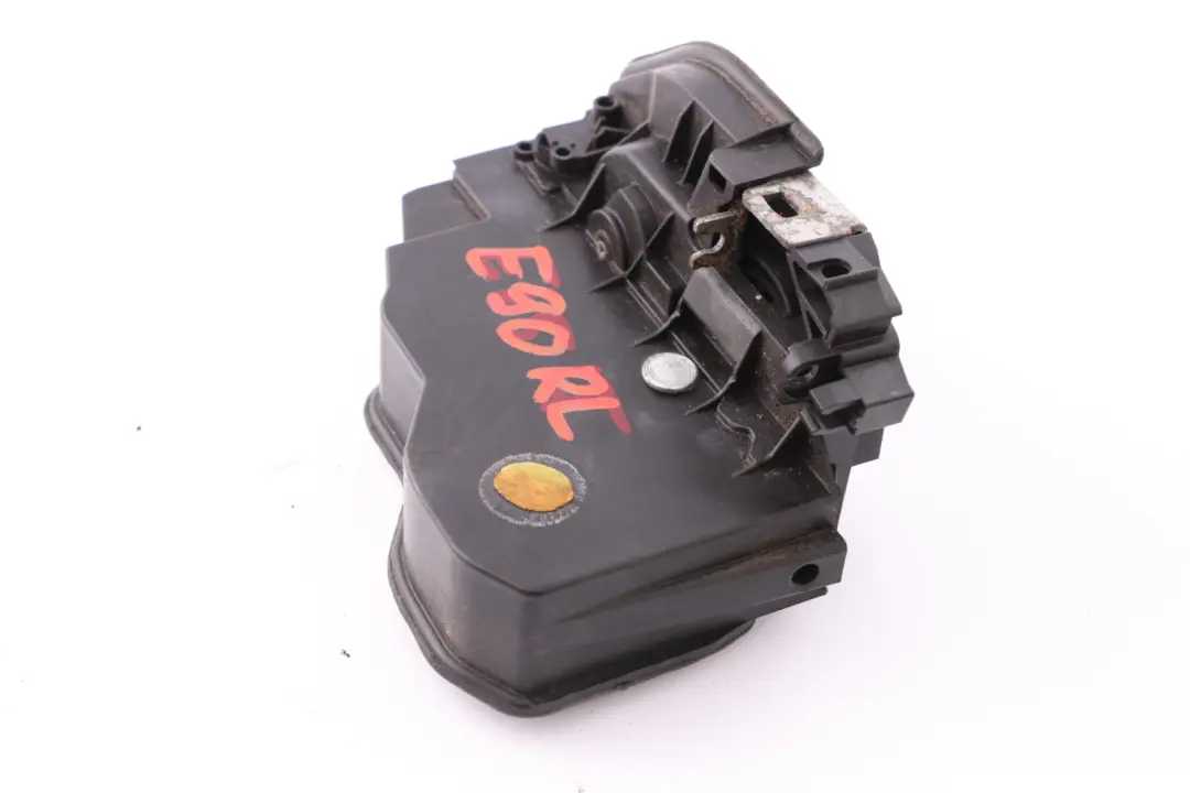 Zamek Drzwi Lewy Tył do BMW E60 E61 E87 E90 E91 o numerze 7154629 BMW E60 E61 E87 E90 E91 Zamek Drzwi Lewy Tył - SKU 7154629 - Numer Części 7154629