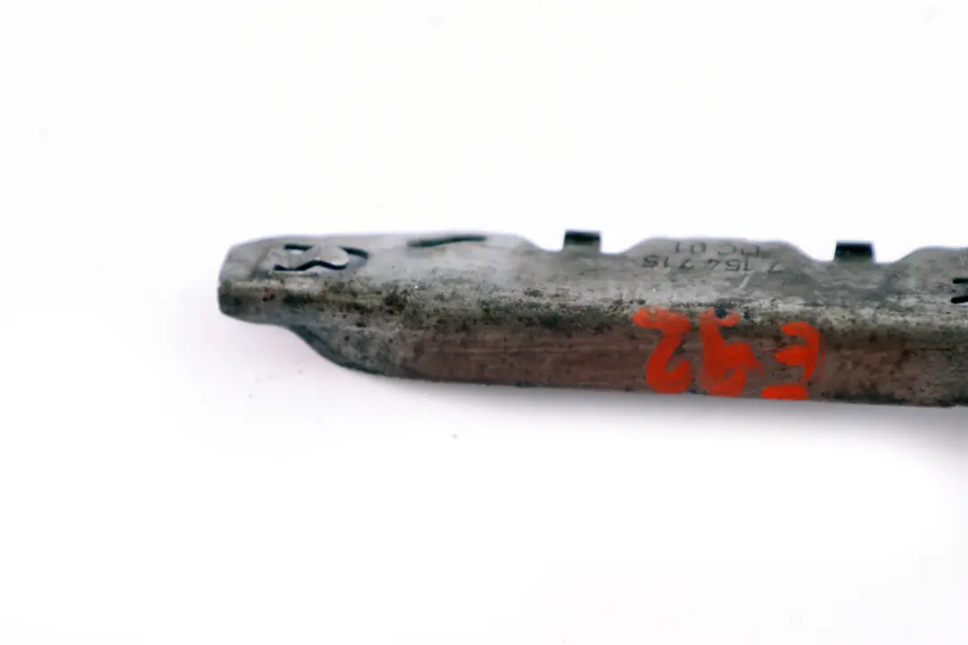 BMW E92 E93 Insertion Support Montage Pare-chocs Avant Gauche - SKU 7154715 - Numéro de pièce 7154715