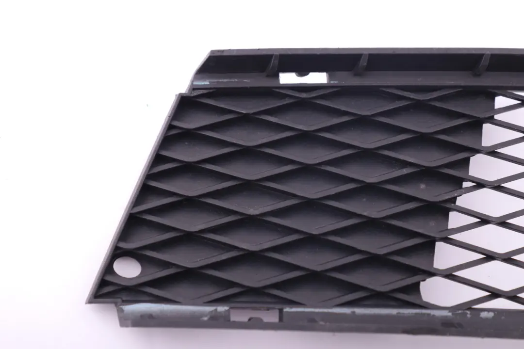 Partially open grid left in front bumper N/S to BMW 3 Series E92 E93 with Part number 7154719 BMW 3 Series E92 E93 Partially open grid left in front bumper N/S - SKU 7154719 - Part number 7154719