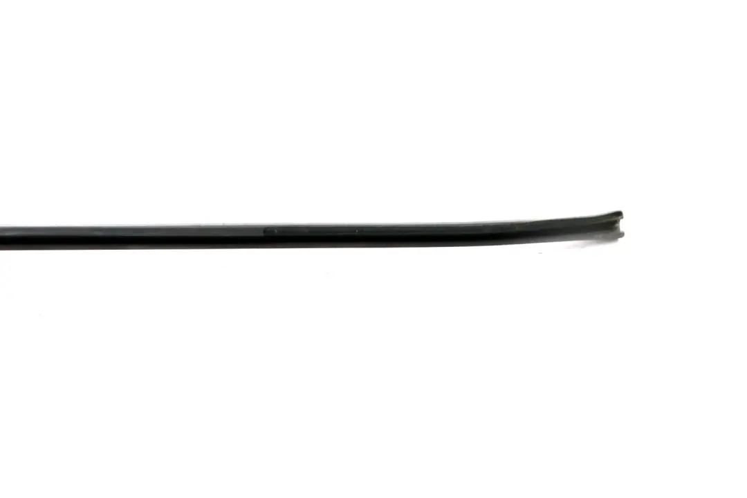 R56Abdeckung Parabrezza Anteriore Superiore 7051057 per Mini R50 R52 R55 con numero di parte 7155304 Mini R50 R52 R55 R56Abdeckung Parabrezza Anteriore Superiore 7051057 - SKU 7155304 - Numero di parte 7155304