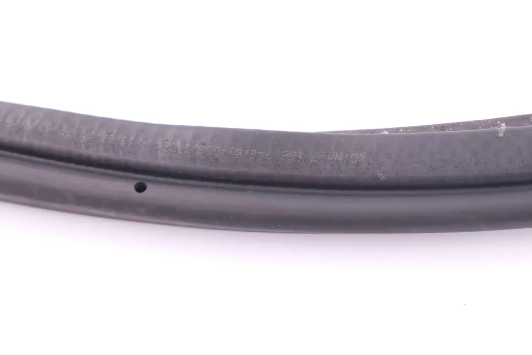 E93N LCI Junta De Sellado Techo Abatible para BMW E93 con número de pieza 7155749 BMW E93 E93N LCI Junta De Sellado Techo Abatible - SKU 7155749 - Número de pieza 7155749