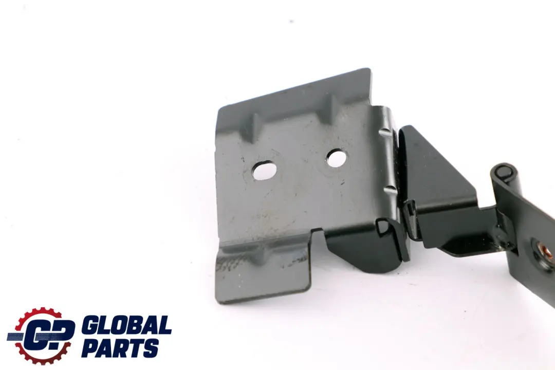 Bracket Left N/S Trim Luggage to BMW 5 Series E61 E61N LCI with Part number 7156513 BMW 5 Series E61 E61N LCI Bracket Left N/S Trim Luggage - SKU 7156513 - Part number 7156513
