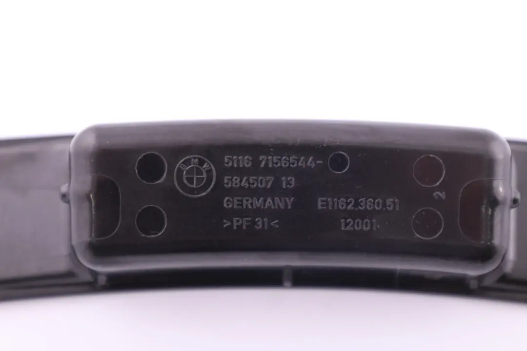 Einsatz Ascher Aschenbecher Mittelkonsole hinten für BMW 3 er E90 E91 LCI mit Teilenummer 7156544 BMW 3 er E90 E91 LCI Einsatz Ascher Aschenbecher Mittelkonsole hinten - SKU 7156544 - Teilenummer 7156544