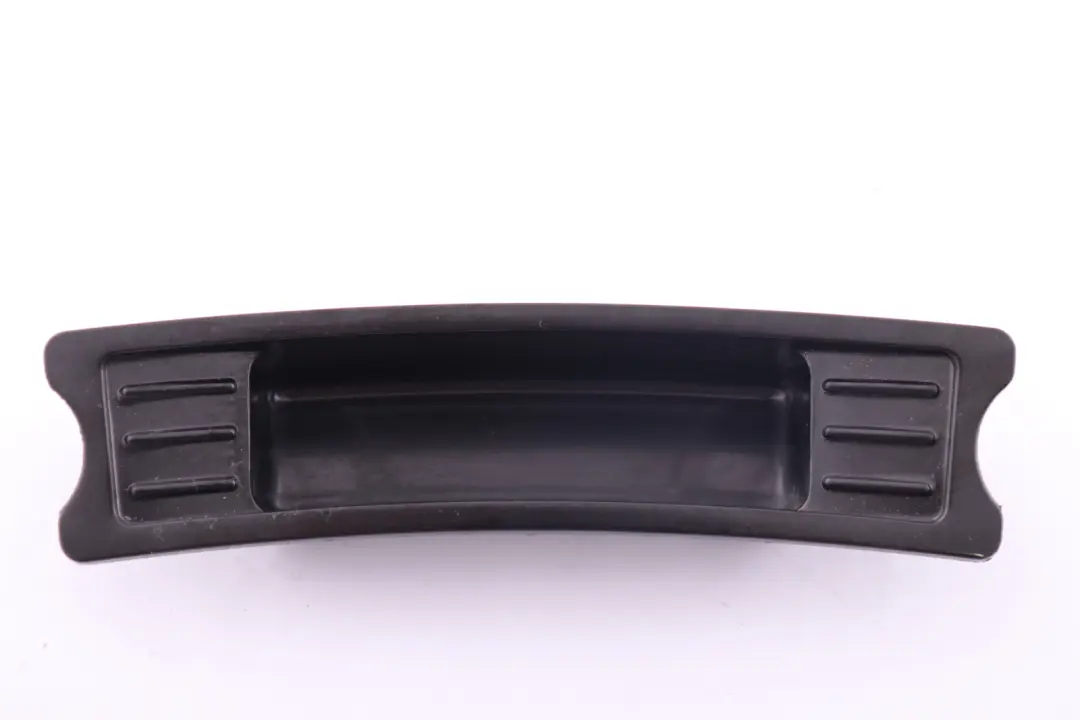 Einsatz Ascher Aschenbecher Mittelkonsole hinten für BMW 3 er E90 E91 LCI mit Teilenummer 7156544 BMW 3 er E90 E91 LCI Einsatz Ascher Aschenbecher Mittelkonsole hinten - SKU 7156544 - Teilenummer 7156544