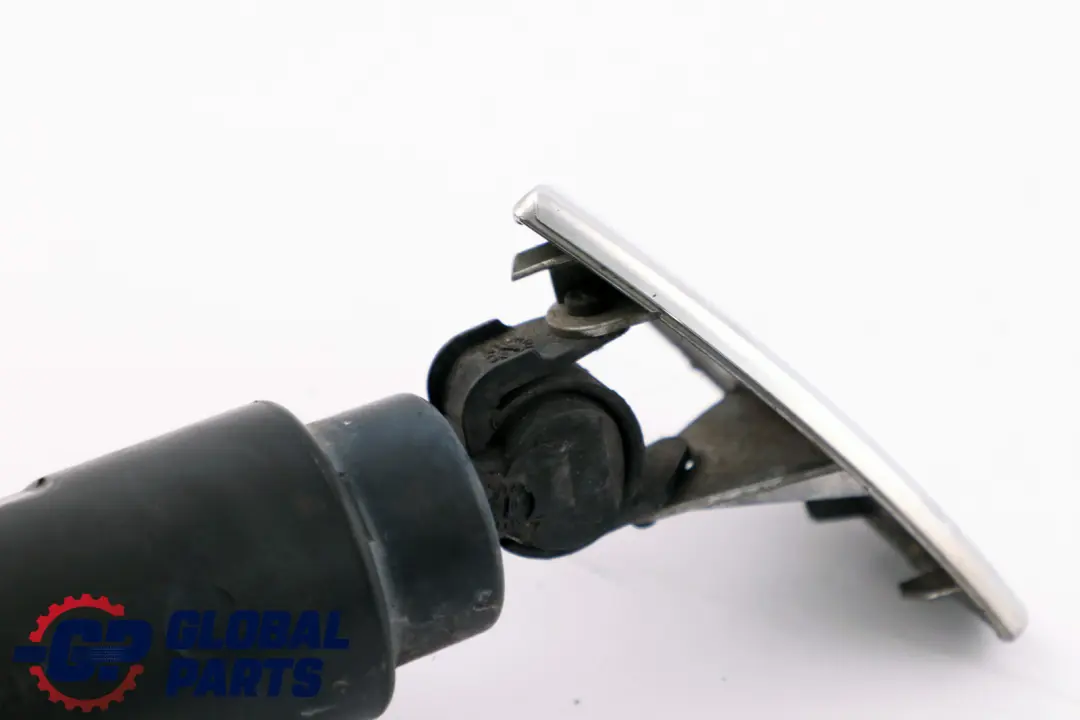 Capuchon Buse Lave Phare Chromé Gauche pour Mini One R55 R56 à propos du numéro de pièce 7157119 Mini One R55 R56 Capuchon Buse Lave Phare Chromé Gauche - SKU 7157119-1 - Numéro de pièce 7157119