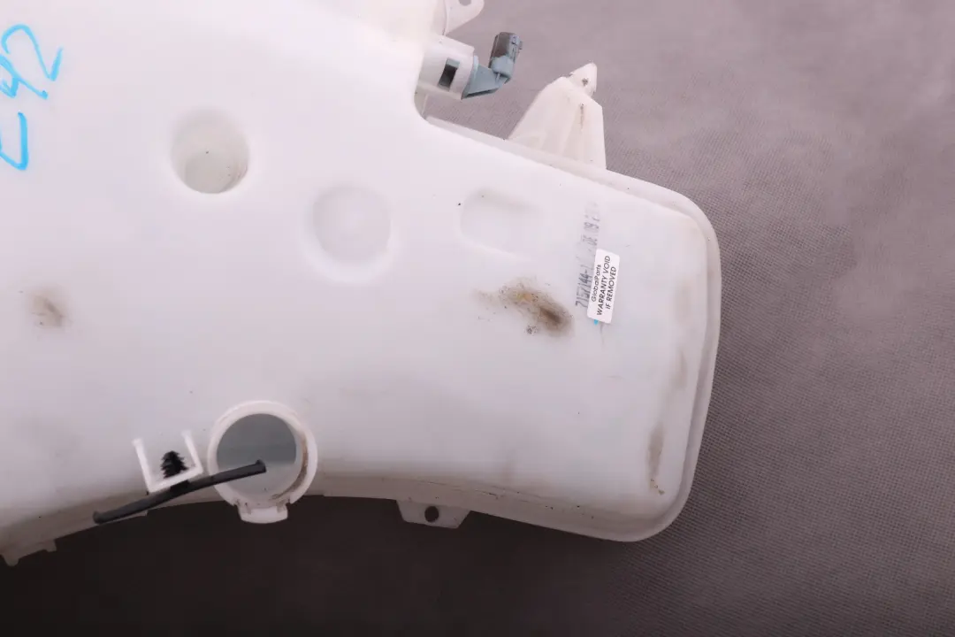 Schutz Scheibe Xenon Reinigungs Behälter für BMW E92 E93 Wind mit Teilenummer 7157145 BMW E92 E93 Wind Schutz Scheibe Xenon Reinigungs Behälter - SKU 7157145 - Teilenummer 7157145