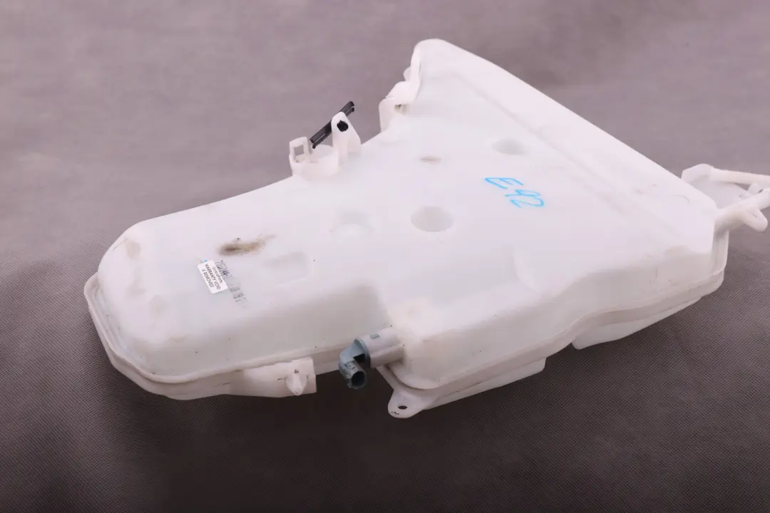 Schutz Scheibe Xenon Reinigungs Behälter für BMW E92 E93 Wind mit Teilenummer 7157145 BMW E92 E93 Wind Schutz Scheibe Xenon Reinigungs Behälter - SKU 7157145 - Teilenummer 7157145