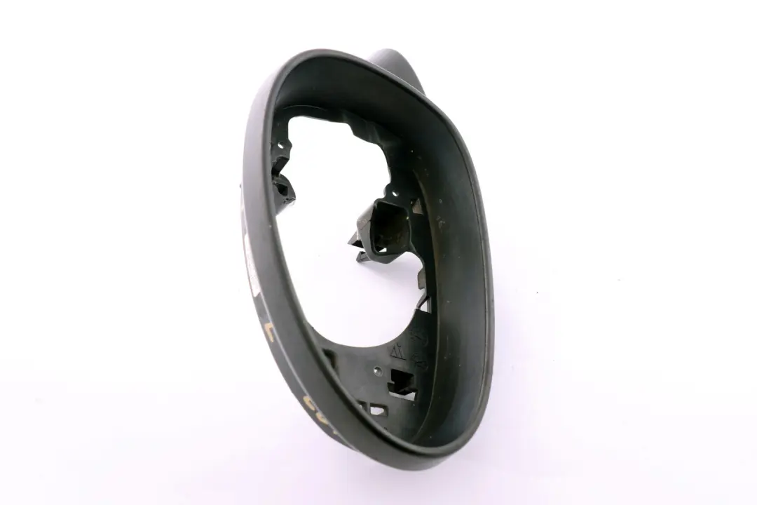 Anello Supporto Alloggiamento Retrovisore Sinistro per BMW E81 E82 E87 E88 con numero di parte 7157235 BMW E81 E82 E87 E88 Anello Supporto Alloggiamento Retrovisore Sinistro - SKU 7157235 - Numero di parte 7157235