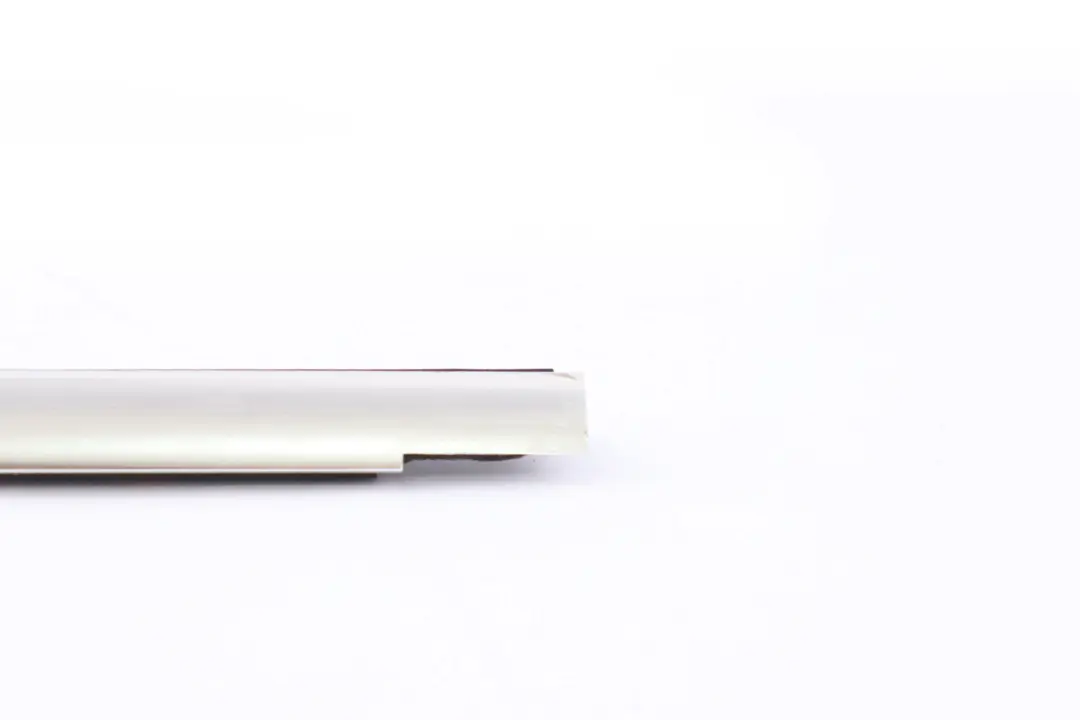 Plaque D'egout Exterieur Droite 5133 pour BMW 3 E92 E93 LCI à propos du numéro de pièce 7157250 BMW 3 E92 E93 LCI Plaque D'egout Exterieur Droite 5133 - SKU 7157250 - Numéro de pièce 7157250