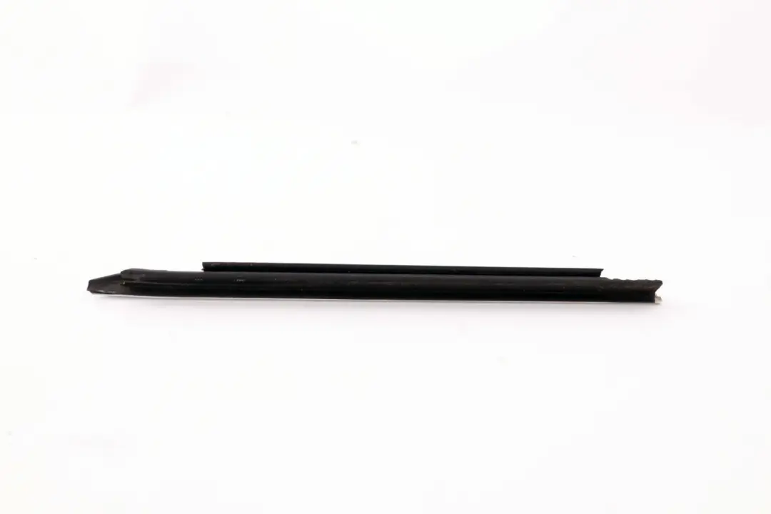 BMW E92 E93 LCi Burlete Exterior Derecho Cromado - SKU 7157250 - Número de pieza 7157250