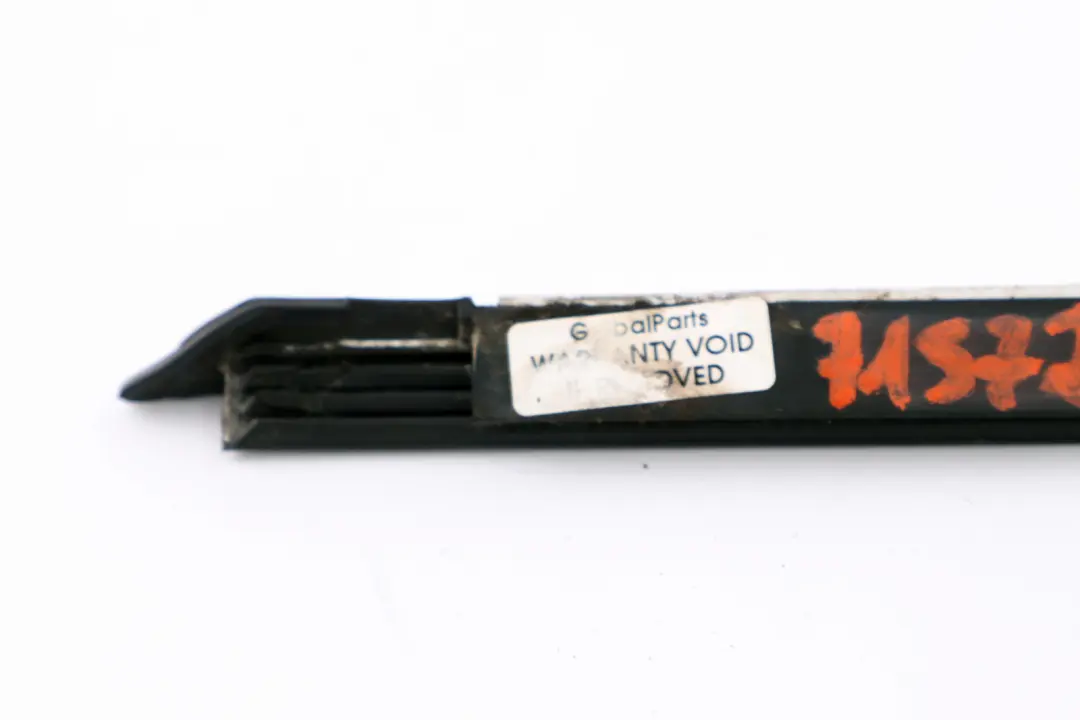 BMW E92 E93 LCi Burlete Exterior Derecho Cromado - SKU 7157250 - Número de pieza 7157250