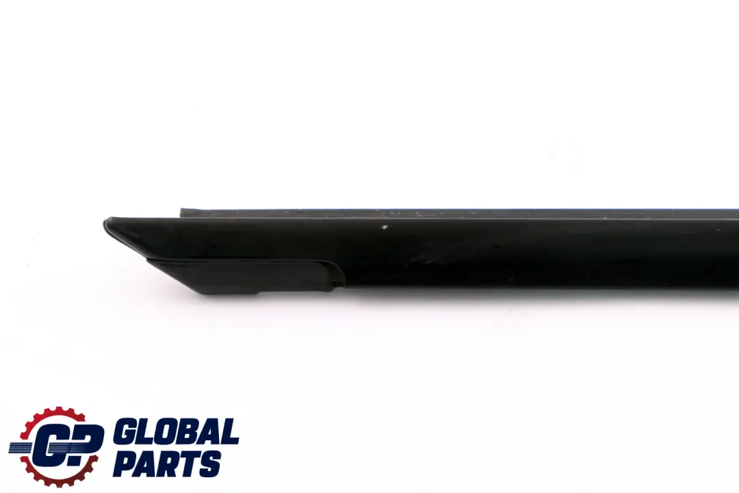 BMW E92 E93 Puerta Delantera Derecha Exterior Burlete Tapa Embellecedora - SKU 7157252 - Número de pieza 7157252