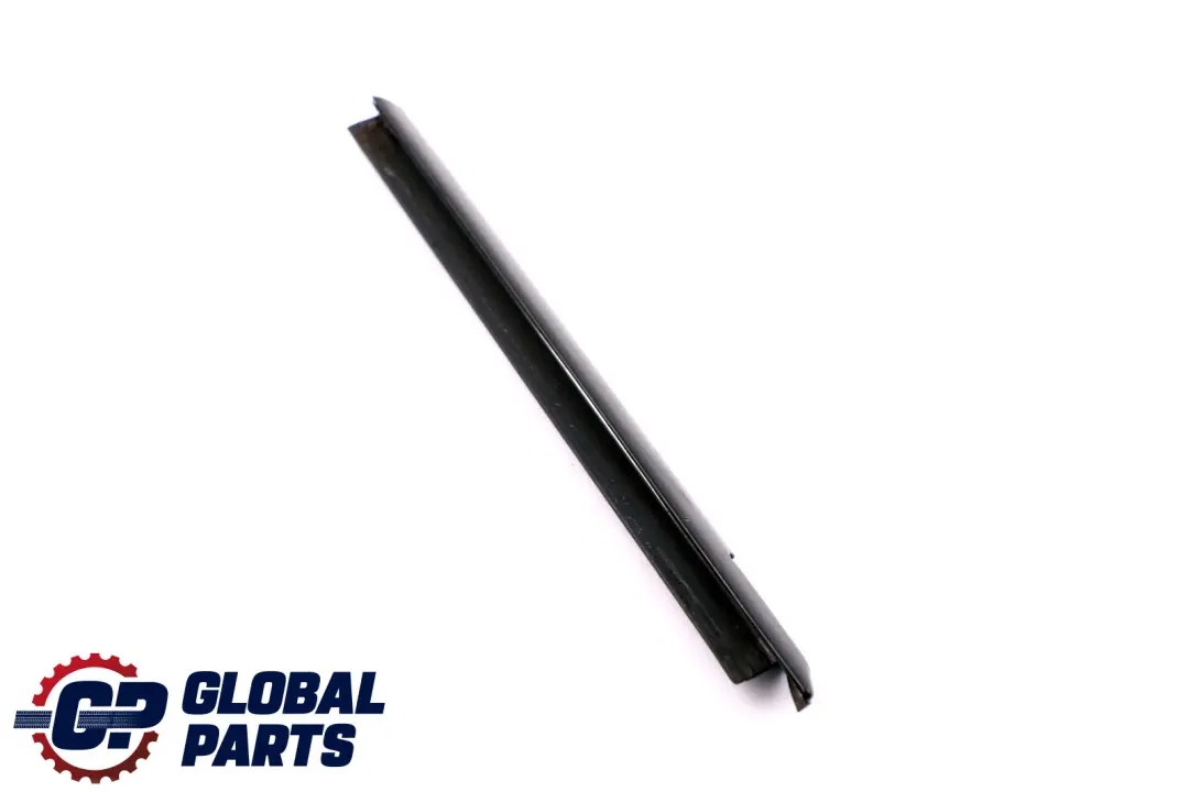 BMW 3 E92 E93 Plaque D'egout Exterieur Droite Noir - SKU 7157252 - Numéro de pièce 7157252