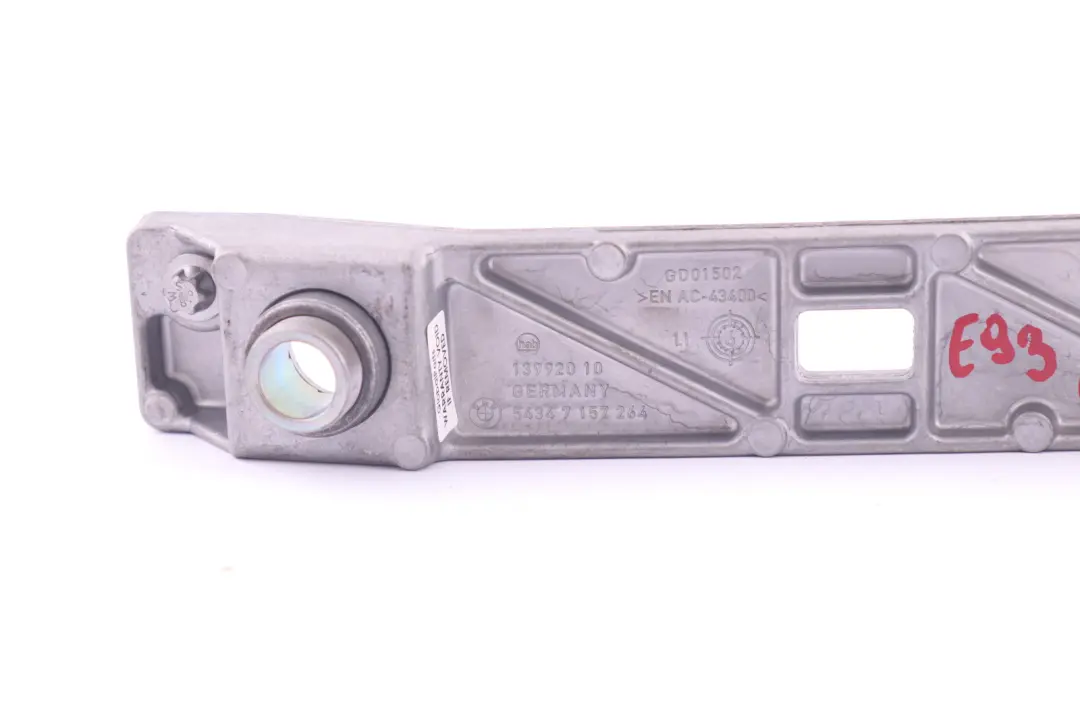 Prawy Uchwyt Mocowanie Łożyska Dach do BMW E93 o numerze 7157264 BMW E93 Prawy Uchwyt Mocowanie Łożyska Dach - SKU 7157264 - Numer Części 7157264