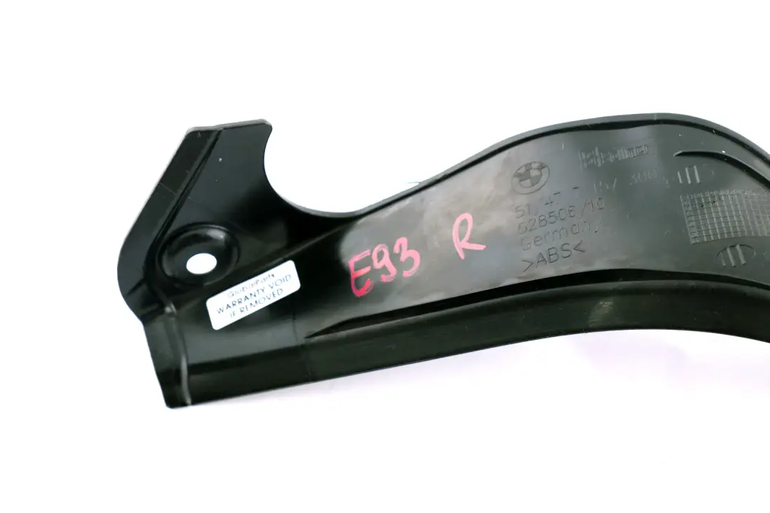 Osłona obudowa bagażnika prawa do BMW E93 o numerze 7157300 BMW E93 Osłona obudowa bagażnika prawa - SKU 7157300 - Numer Części 7157300