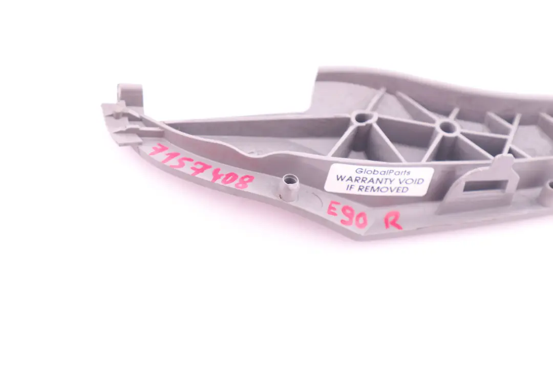 Front Right O/S Belt Catch Seat Grey 7118492 to BMW 1 3 Z4 Series E87 E90 E91 LCI with Part number 7157408 BMW 1 3 Z4 Series E87 E90 E91 LCI Front Right O/S Belt Catch Seat Grey 7118492 - SKU 7157408 - Part number 7157408