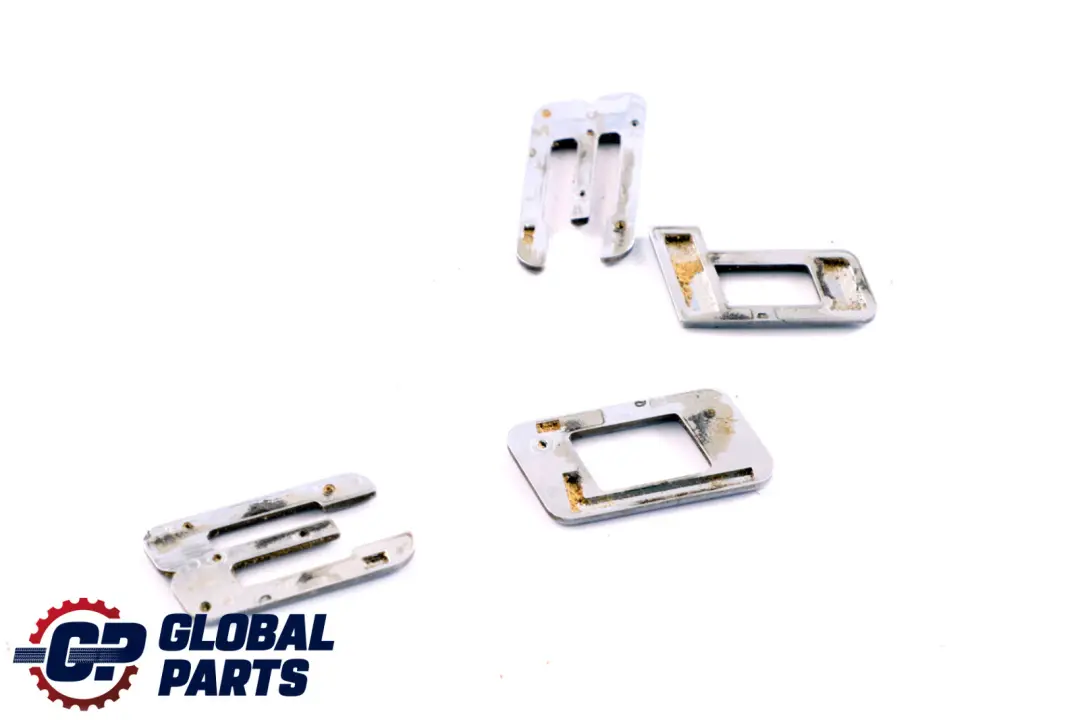 Stemma Incollati Posteriore - 330D - 5114 per BMW E90 330d con numero di parte 7157559 BMW E90 330d Stemma Incollati Posteriore - 330D - 5114 - SKU 7157559 - Numero di parte 7157559