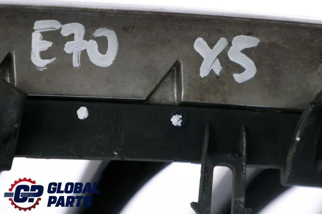 Griglia anteriore destra Cromo per BMW X5 E70 con numero di parte 7157688 BMW X5 E70 Griglia anteriore destra Cromo - SKU 7157688 - Numero di parte 7157688