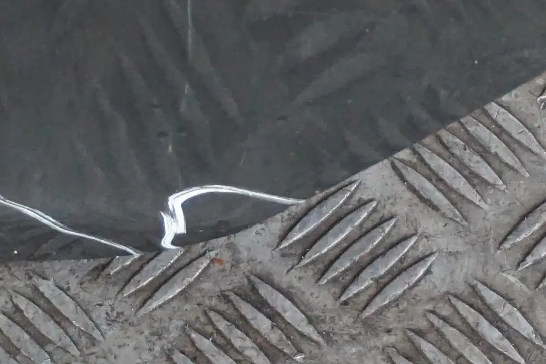 Drzwi lewe tylne tył Titangrau do BMW E61 o numerze 7158501 BMW E61 Drzwi lewe tylne tył Titangrau - SKU 7158501-TGR - Numer Części 7158501