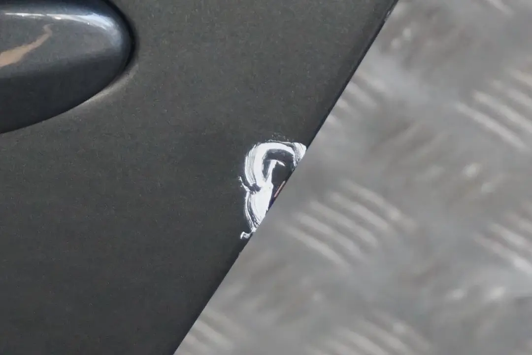 BMW E61 Drzwi lewe tylne tył Titangrau - SKU 7158501-TGR - Numer Części 7158501