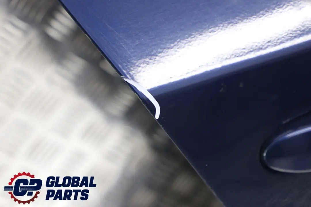 Familiare Portiera Posteriore Destra Blu Mistico Blu Metallizzato per BMW E61 con numero di parte 7158502 BMW E61 Familiare Portiera Posteriore Destra Blu Mistico Blu Metallizzato - SKU 7158502-MYS - Numero di parte 7158502