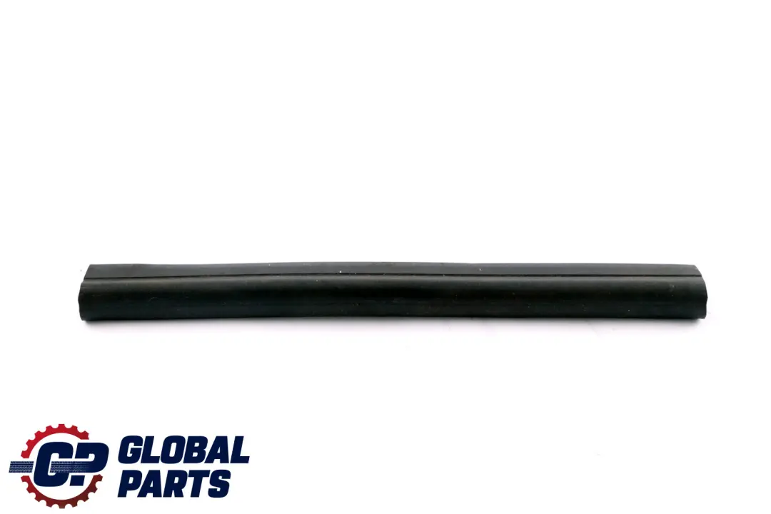 BMW E87 E90 E91 Sellado Compartimento Motor Lateral Tear Side Seal - SKU 7158690 - Número de pieza 7158690