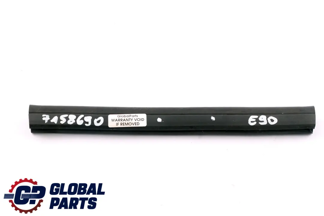 BMW E87 E90 E91 Sellado Compartimento Motor Lateral Tear Side Seal - SKU 7158690 - Número de pieza 7158690