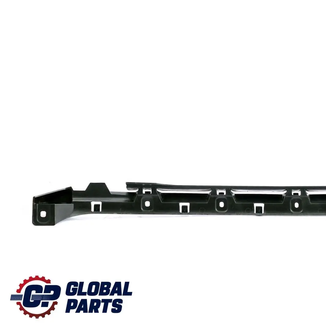 Parachoques trasero Centro Guía Montaje Trim para BMW Z4 E85 Roadster Cabrio con número de pieza 7158875 BMW Z4 E85 Roadster Cabrio Parachoques trasero Centro Guía Montaje Trim - SKU 7158875 - Número de pieza 7158875