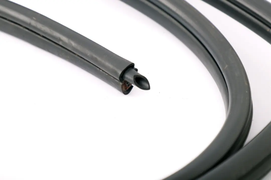 Vorder Kanten Schutz Dichtung Tür Links Rechts 7066617 für BMW E87 mit Teilenummer 7159211 BMW E87 Vorder Kanten Schutz Dichtung Tür Links Rechts 7066617 - SKU 7159211 - Teilenummer 7159211