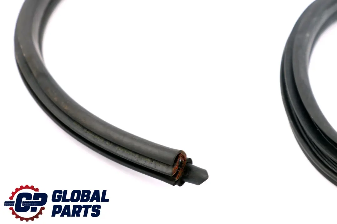 Joint Protection Bord Porte Arrière Gauche Droite 7066618 pour BMW E87 à propos du numéro de pièce 7159212 BMW E87 Joint Protection Bord Porte Arrière Gauche Droite 7066618 - SKU 7159212 - Numéro de pièce 7159212