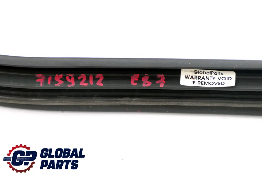 Joint Protection Bord Porte Arrière Gauche Droite 7066618 pour BMW E87 à propos du numéro de pièce 7159212 BMW E87 Joint Protection Bord Porte Arrière Gauche Droite 7066618 - SKU 7159212 - Numéro de pièce 7159212