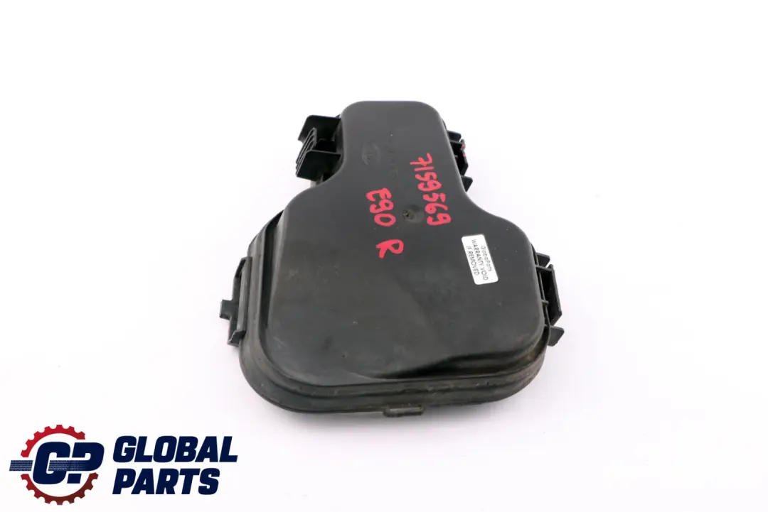 Covering Cap Cover Xenon Headlight Light Lamp Right O/S to BMW 3 Series E90 E91 with Part number 7159569 BMW 3 Series E90 E91 Covering Cap Cover Xenon Headlight Light Lamp Right O/S - SKU 7159569 - Part number 7159569