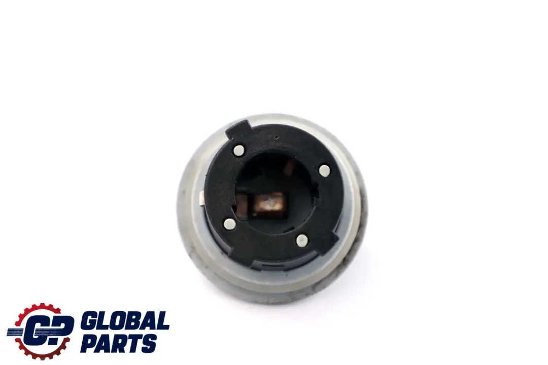 Presa lampadina Indicatore di direzione per BMW E90 E91 F30 F31 con numero di parte 7159570 BMW E90 E91 F30 F31 Presa lampadina Indicatore di direzione - SKU 7159570 - Numero di parte 7159570