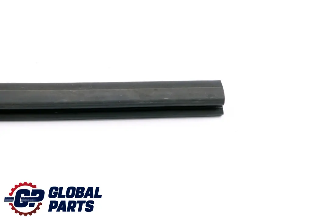 Capot Joint Rabat a L'Avant Gauche pour BMW 3 E90 E91 à propos du numéro de pièce 7159607 BMW 3 E90 E91 Capot Joint Rabat a L'Avant Gauche - SKU 7159607 - Numéro de pièce 7159607