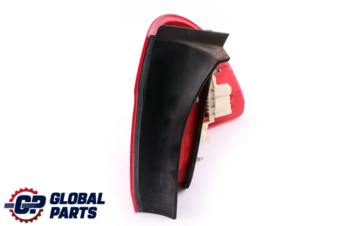 Lampa Błotnik Lewa Lewy Tył do BMW E91 Kombi o numerze 7160061 BMW E91 Kombi Lampa Błotnik Lewa Lewy Tył - SKU 7160061 - Numer Części 7160061