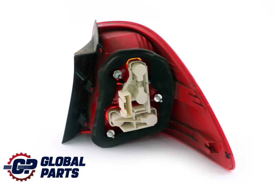 Feu Arriere, Panneau Lateral Gauche pour BMW 3 Serie E91 à propos du numéro de pièce 7160061 BMW 3 Serie E91 Feu Arriere, Panneau Lateral Gauche - SKU 7160061 - Numéro de pièce 7160061