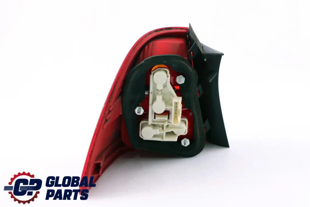 BMW E91 Luz Trasera Panel Lateral Derecho - SKU 7160062 - Número de pieza 7160062